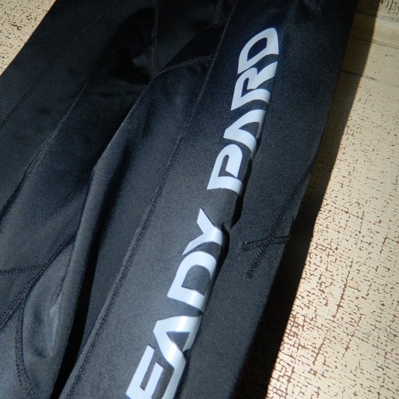 READY PARD Compression Capris Size XS (JJ-17) - Picture 2 of 6